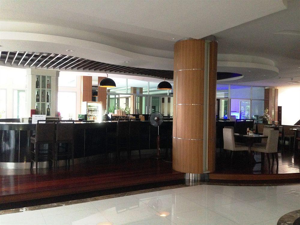 August Hotel