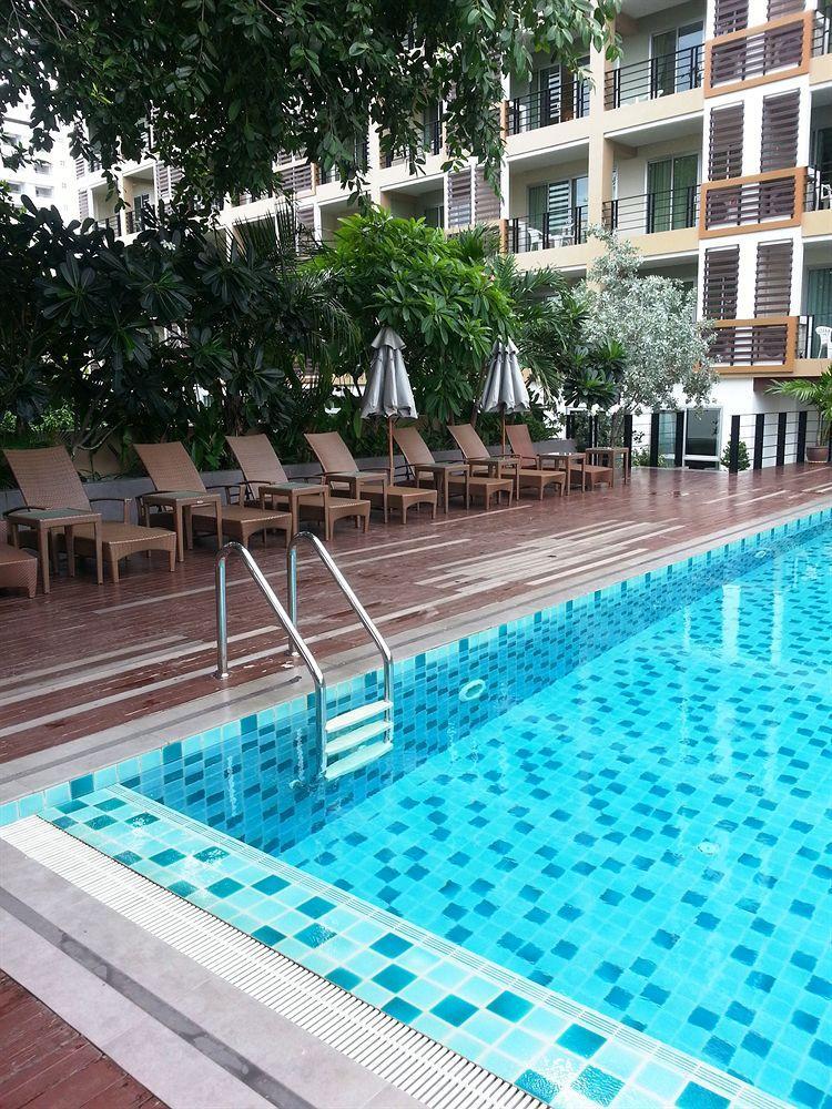August Hotel 3*