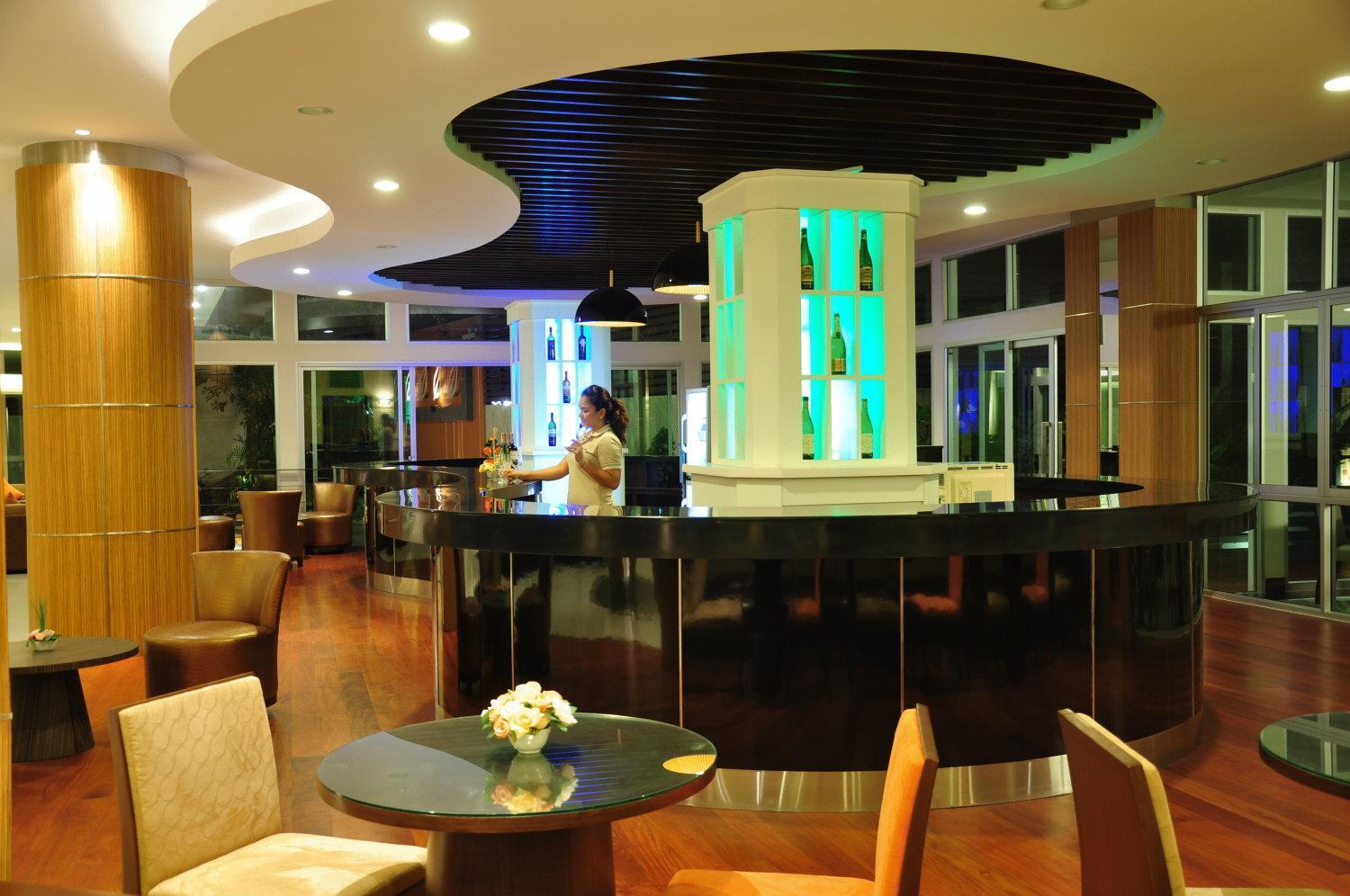 Hotel August 3*